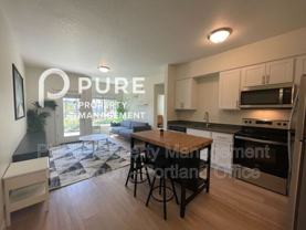 22025 Ne Halsey St #305 - Photo 1 of 1