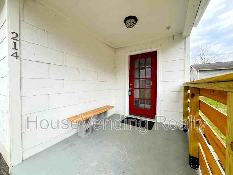 214 Wright Rd - Photo 2 of 12