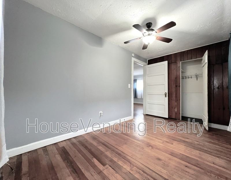 214 Wright Rd - Photo 6 of 12