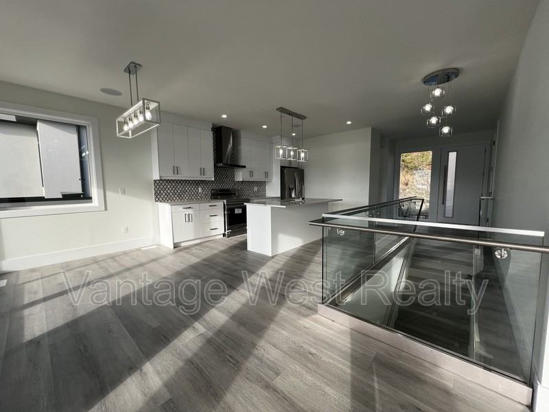 3661 Apple Way Blvd - Photo 2 of 16
