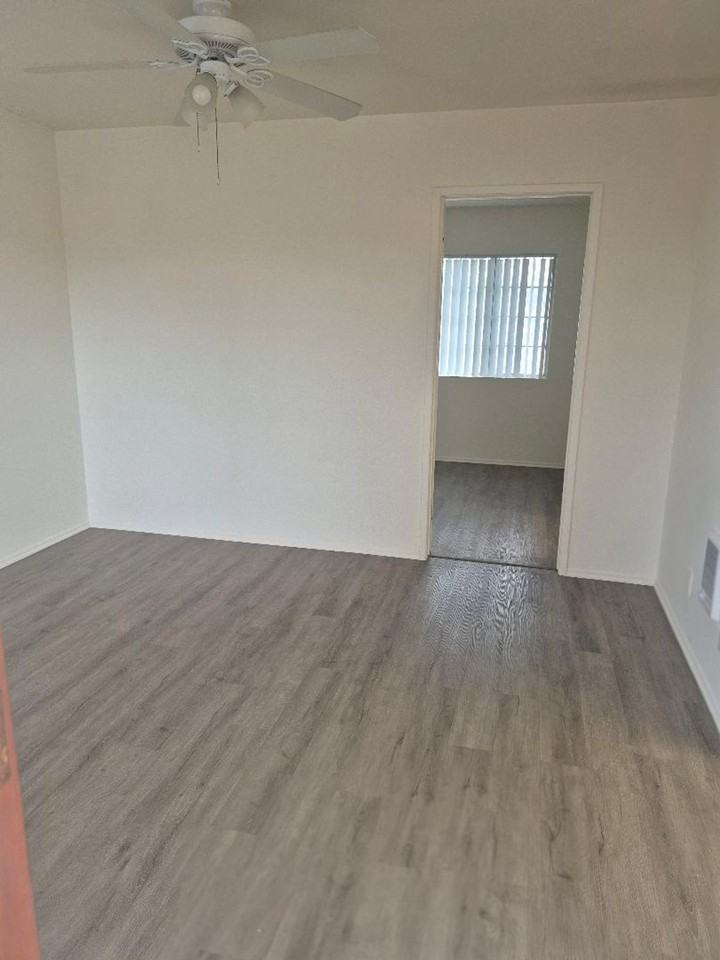 MAPLE - Photo 2 of 8