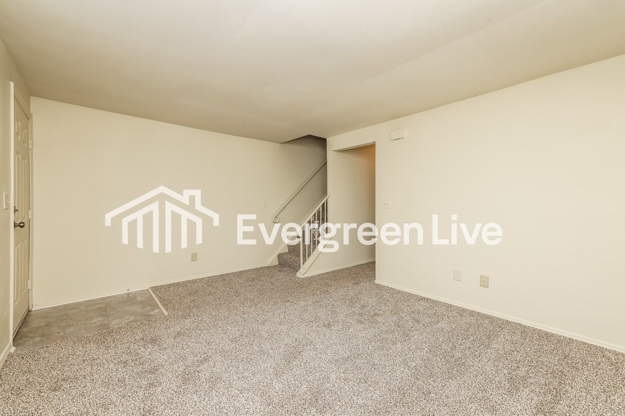 7943 Mount Hood - Photo 4 of 15