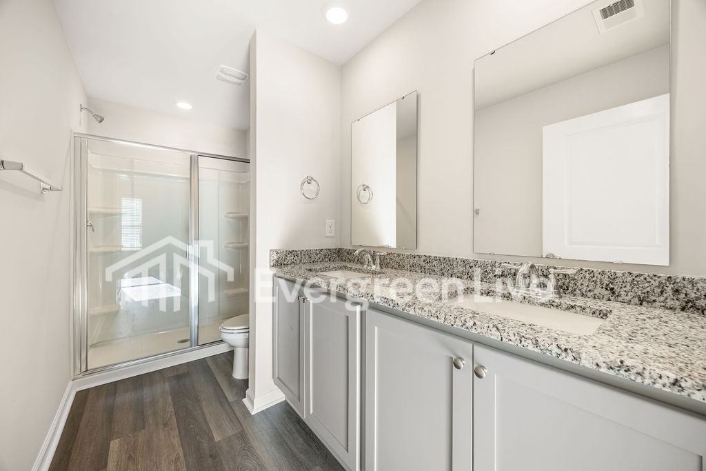 2255 Courtina Way - Photo 5 of 9