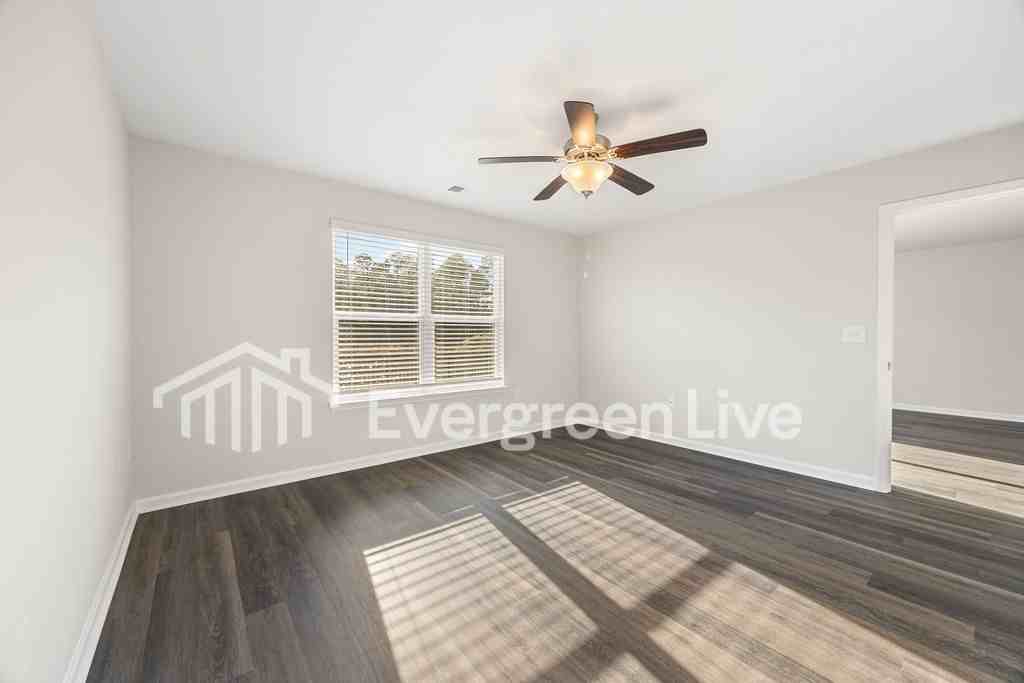 2219 Courtina Way - Photo 5 of 8