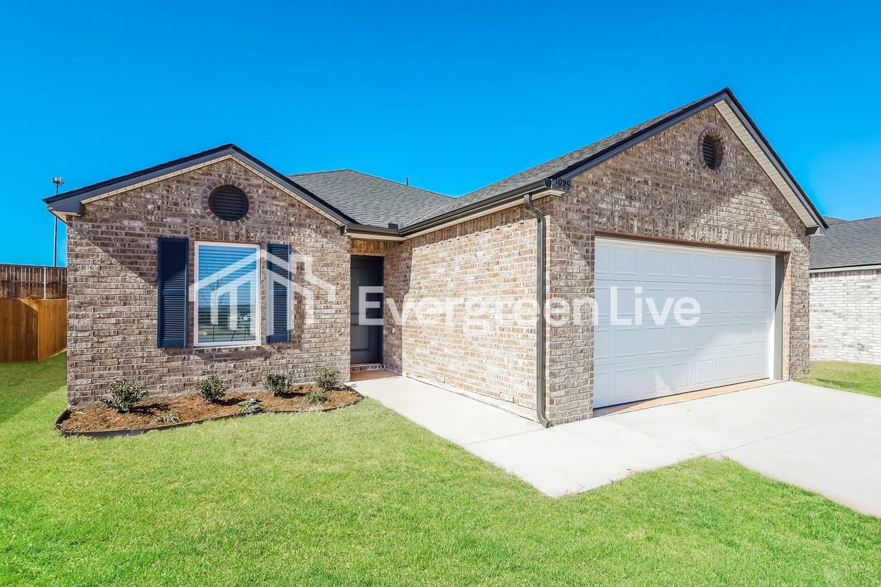 1925 Black Poplar Way - Photo 3 of 17