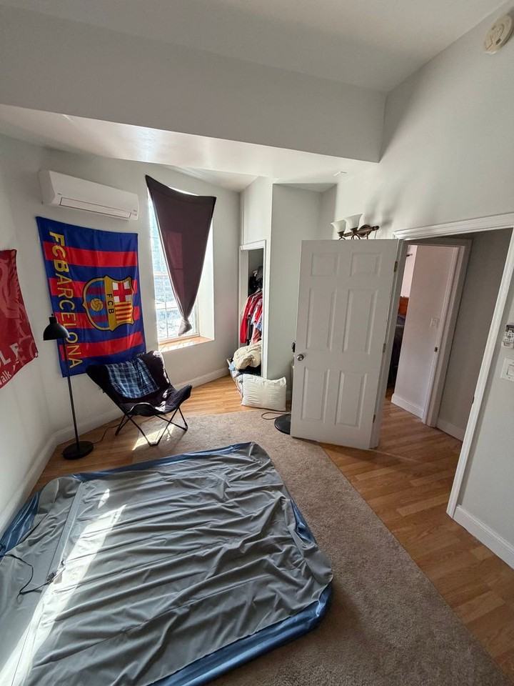 1027 Ridge - Photo 7 of 26