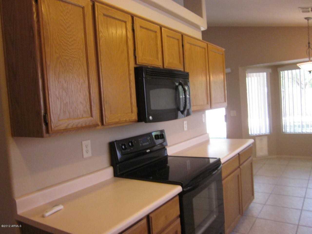 31 S Ash Dr - Photo 5 of 7