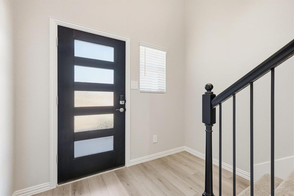 5611 Chasewood Dr - Photo 3 of 37