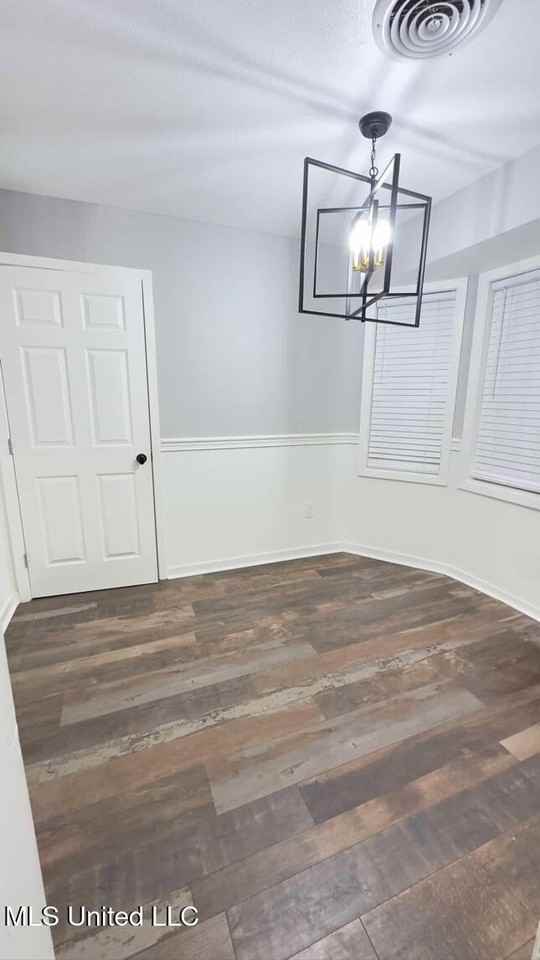 2009 Lake Trace Dr - Photo 3 of 16