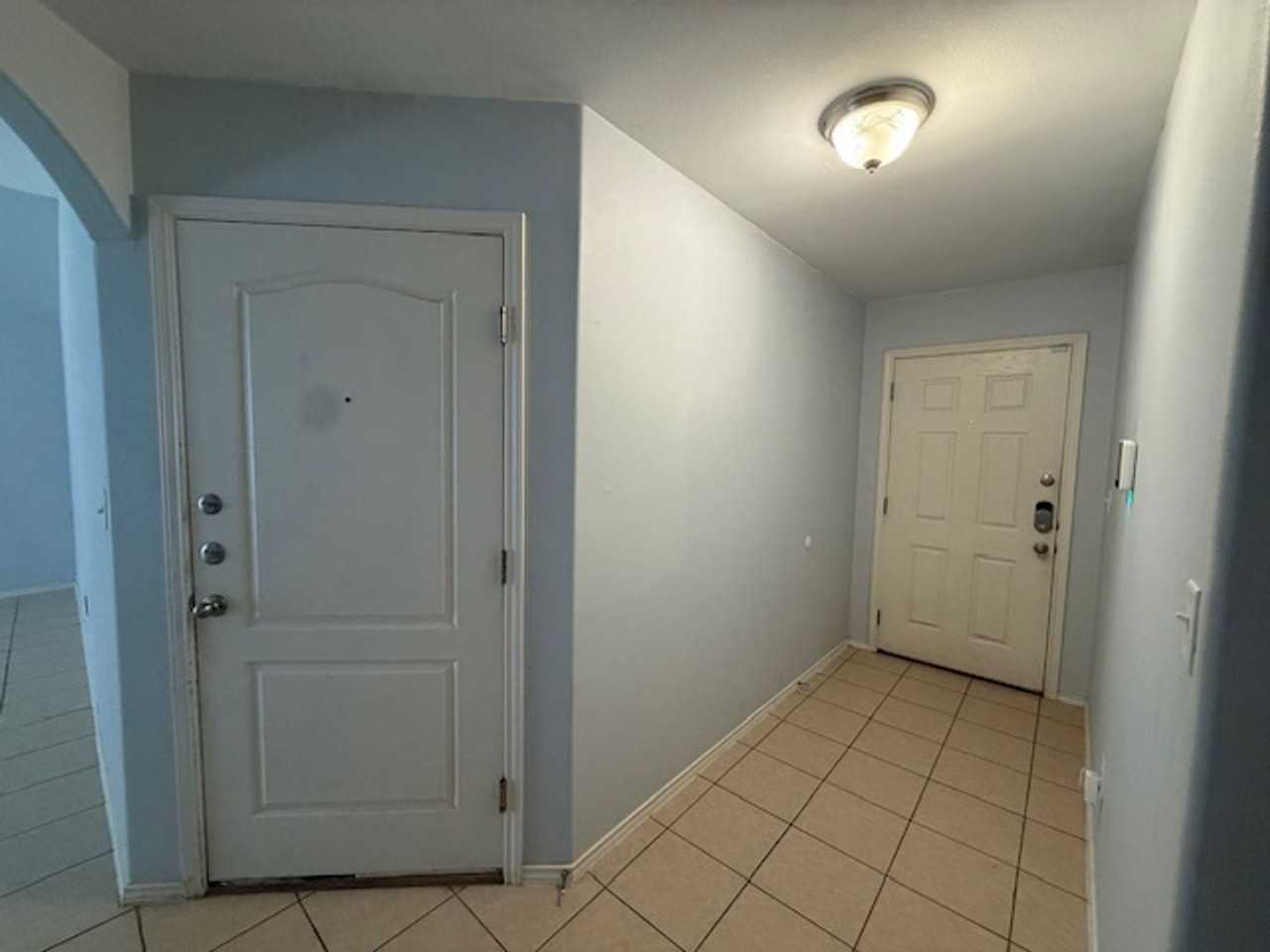 811 Bartolome Ln - Photo 7 of 20