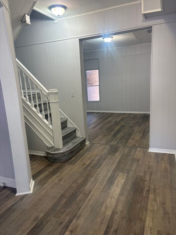 1135 Poplar Grove St - Photo 2 of 16