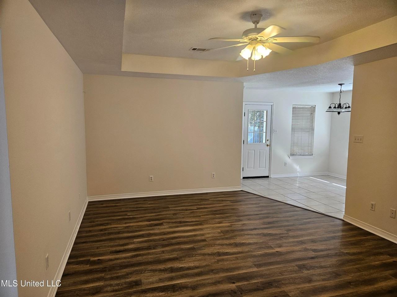 2532 N 10th St - Photo 2 of 12