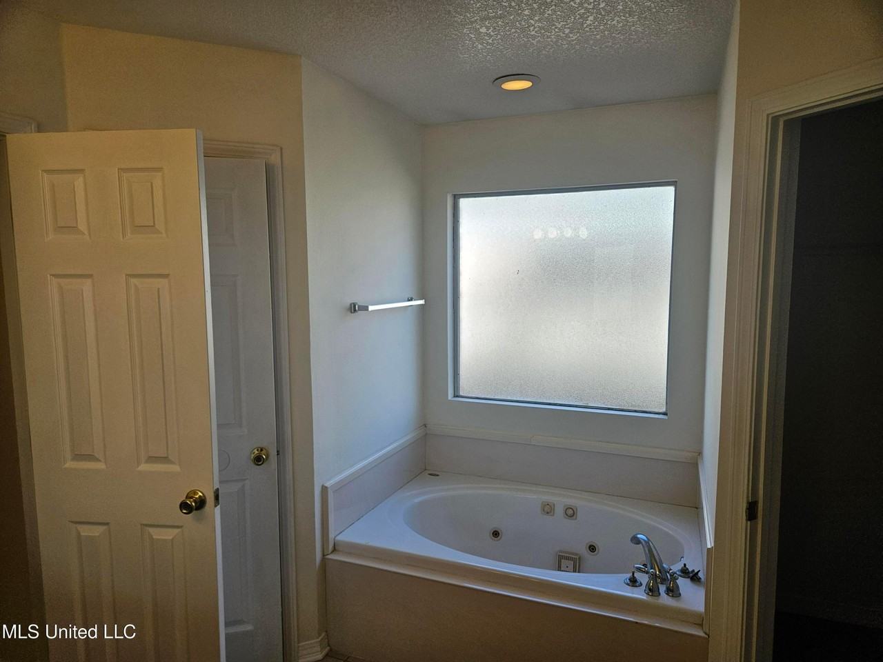 2532 N 10th St - Photo 5 of 12