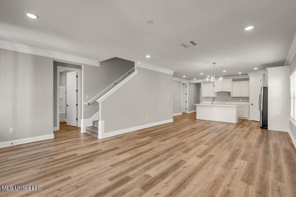 12109 Creole Way - Photo 6 of 37