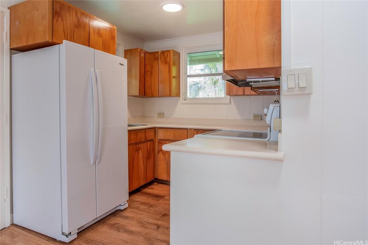 2138 Mahalo St - Photo 3 of 12