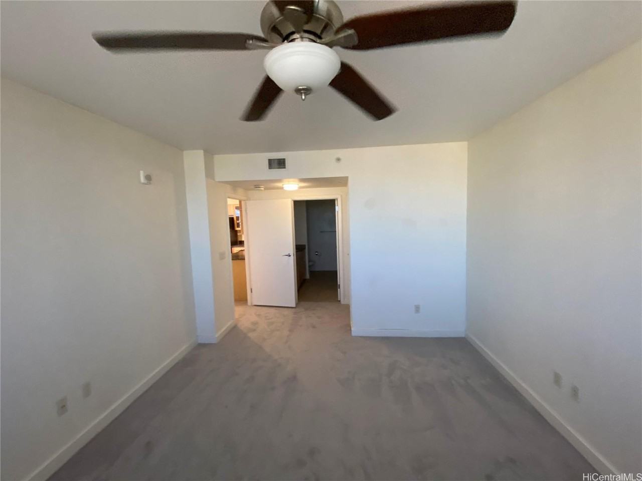 600 Queen St #2106 - Photo 7 of 13