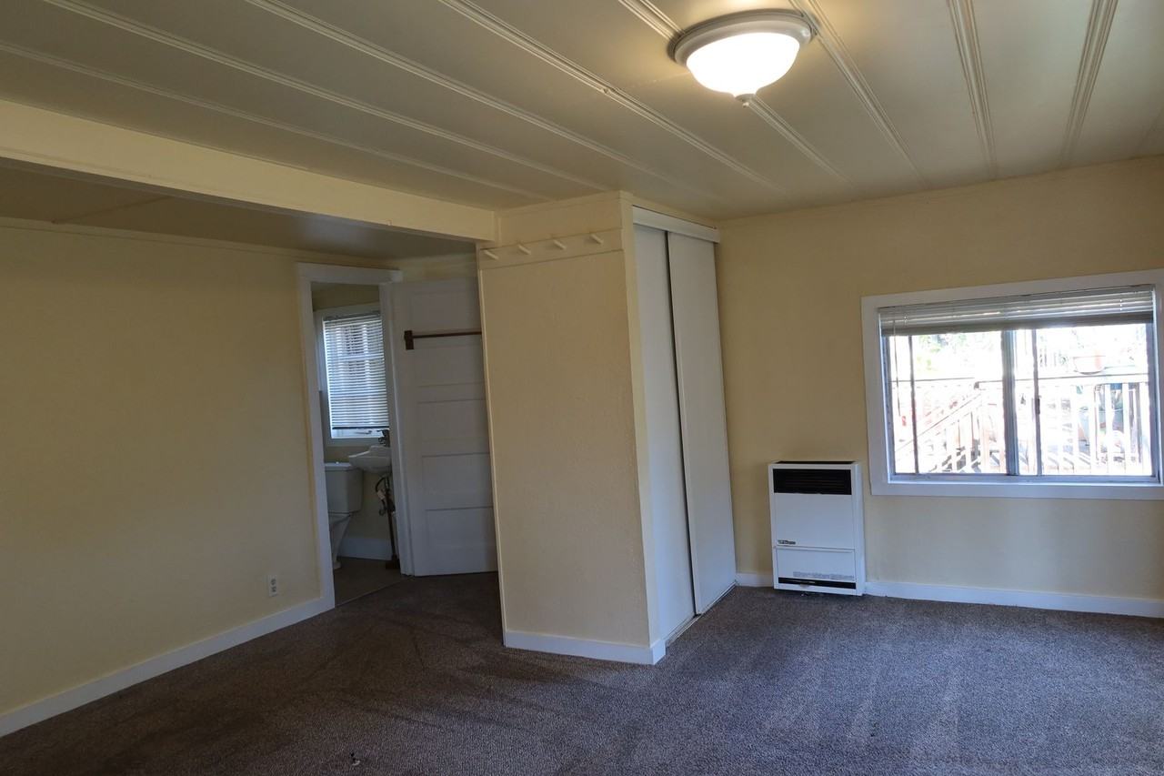 001-12 - Photo 5 of 22