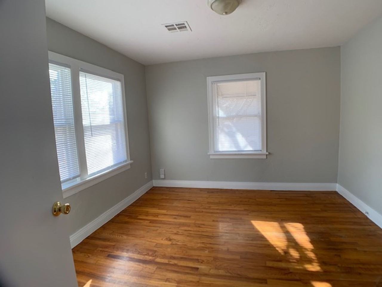 3815 N Kentucky Ave - Photo 6 of 13