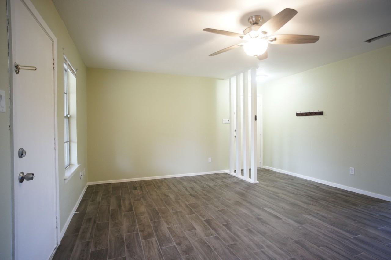 12725 Dakota Ln #302 - Photo 2 of 17