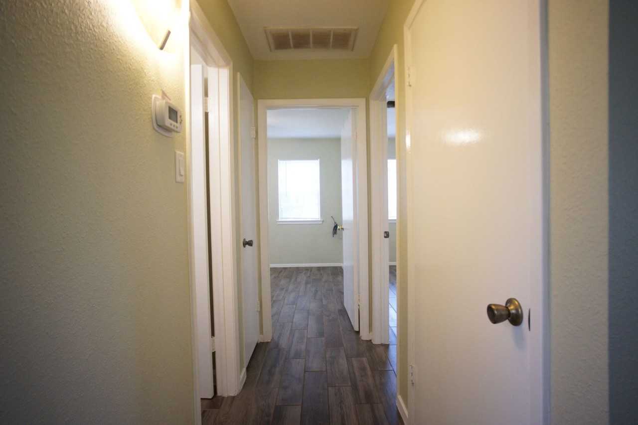 12725 Dakota Ln #302 - Photo 6 of 17