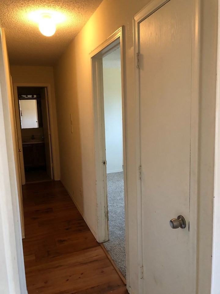 3448 W Sylvania St Apt B - Photo 4 of 7