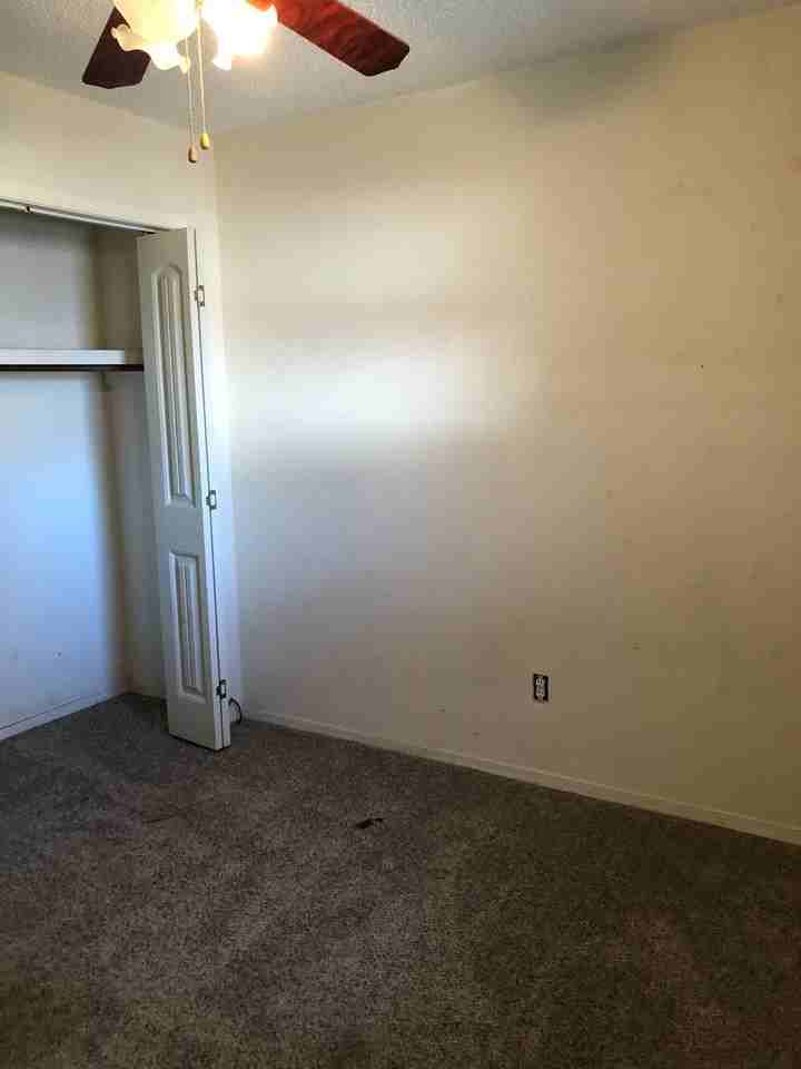 3448 W Sylvania St Apt B - Photo 6 of 7