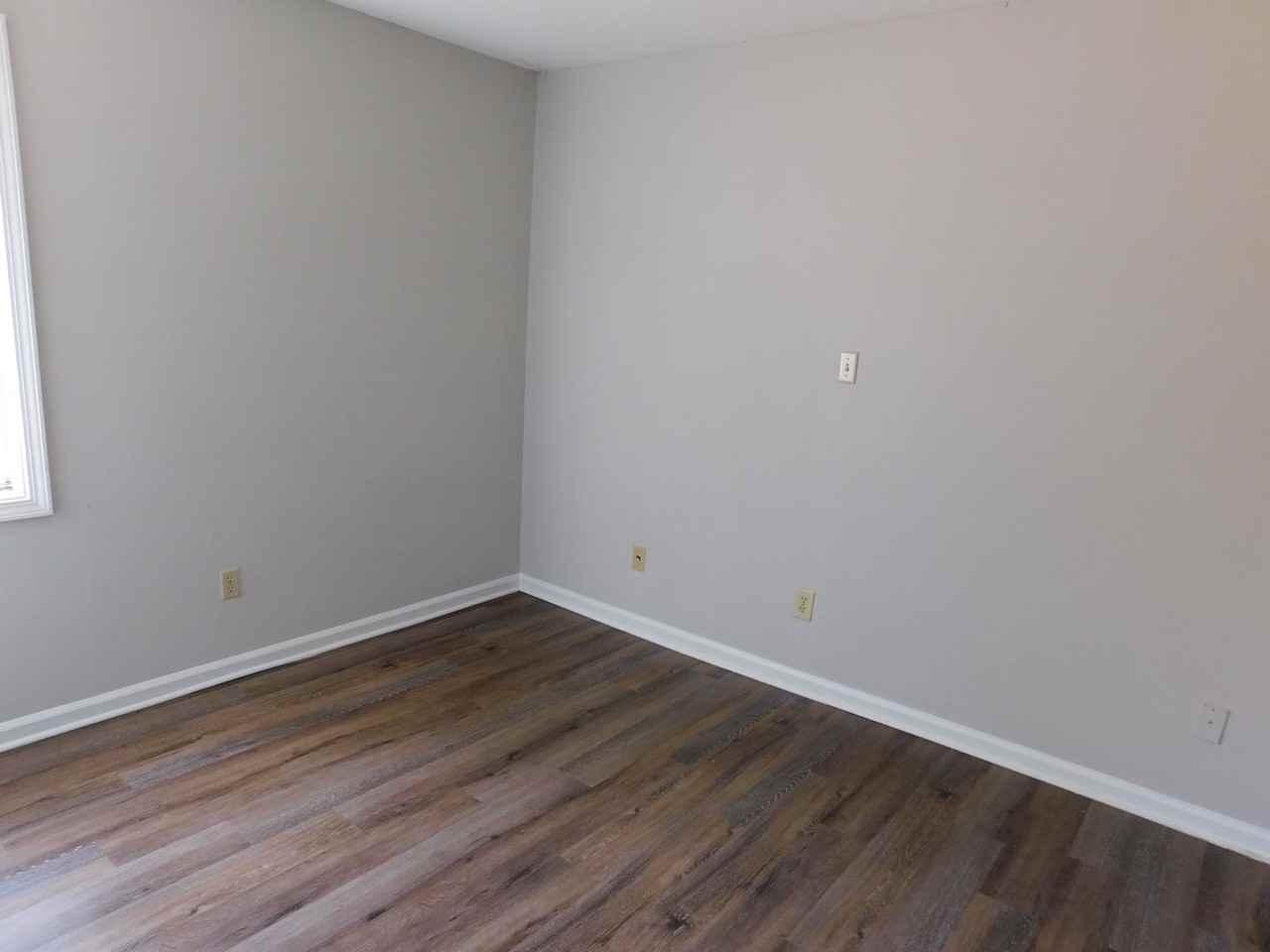 1827 Custer Dr - Photo 6 of 17