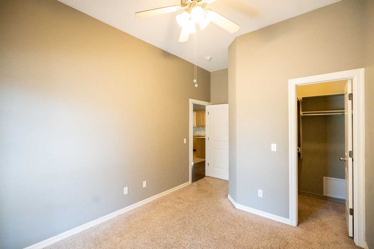 1301 Cedar Creek Dr - Photo 7 of 18