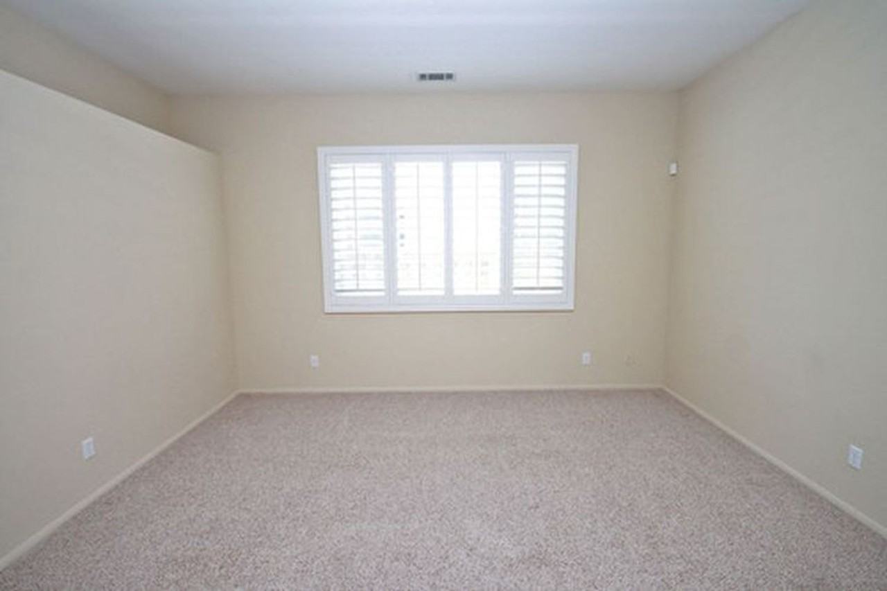 31904 Manzanita Ln - Photo 3 of 21