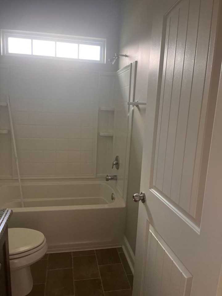 128 Brasher Dr - Photo 4 of 10