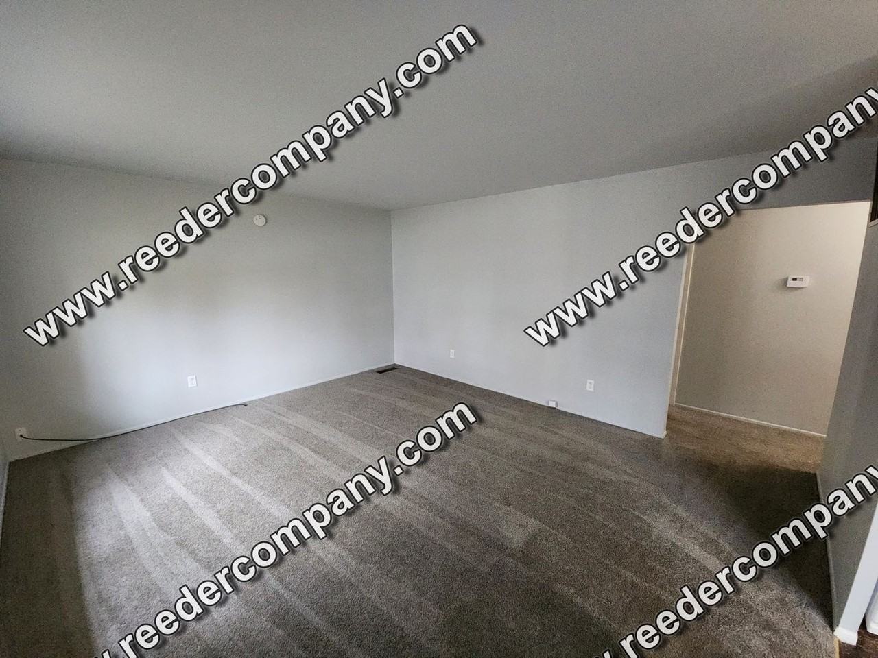 3910 Robinhood Ln - Photo 3 of 13