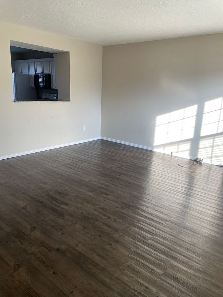 5736 W Loch Raven Ct - Photo 2 of 27