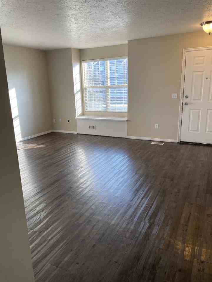 5736 W Loch Raven Ct - Photo 3 of 27