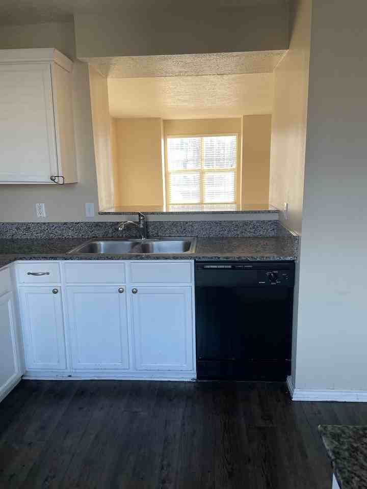 5736 W Loch Raven Ct - Photo 6 of 27