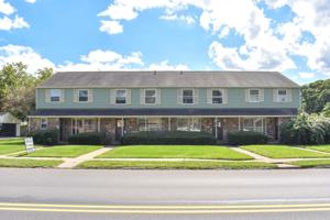 featured image of 708 E Main St