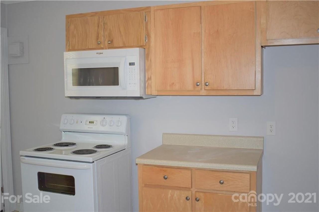 602 W Garrison Blvd - Photo 6 of 12