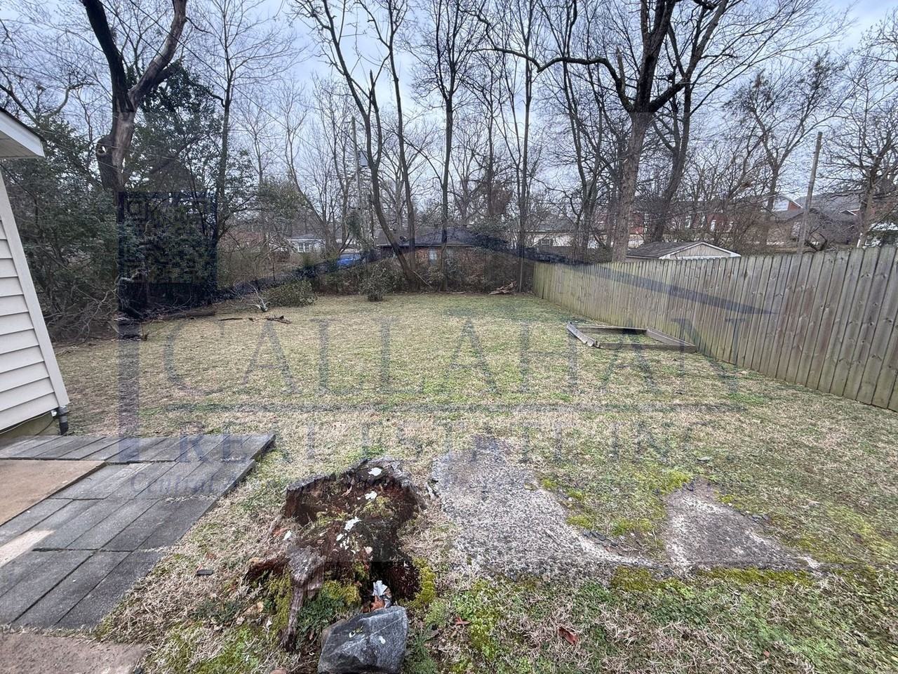 206 1/2 E G Ave - Photo 5 of 8