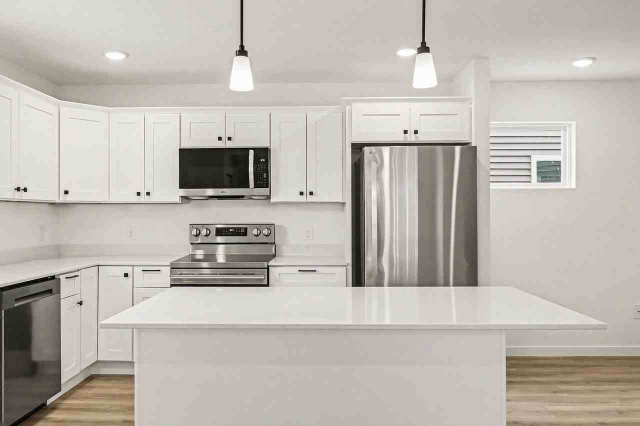 6155 Tigris Ave - Photo 3 of 25