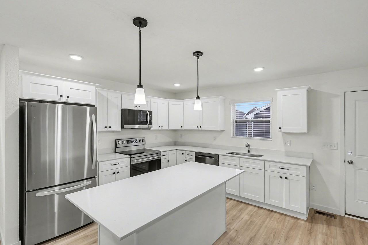 6139 Tigris Ave - Photo 4 of 22