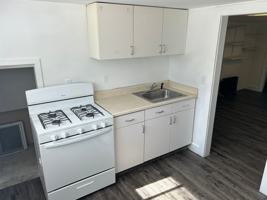 featured image of 1925 E 5th St #1