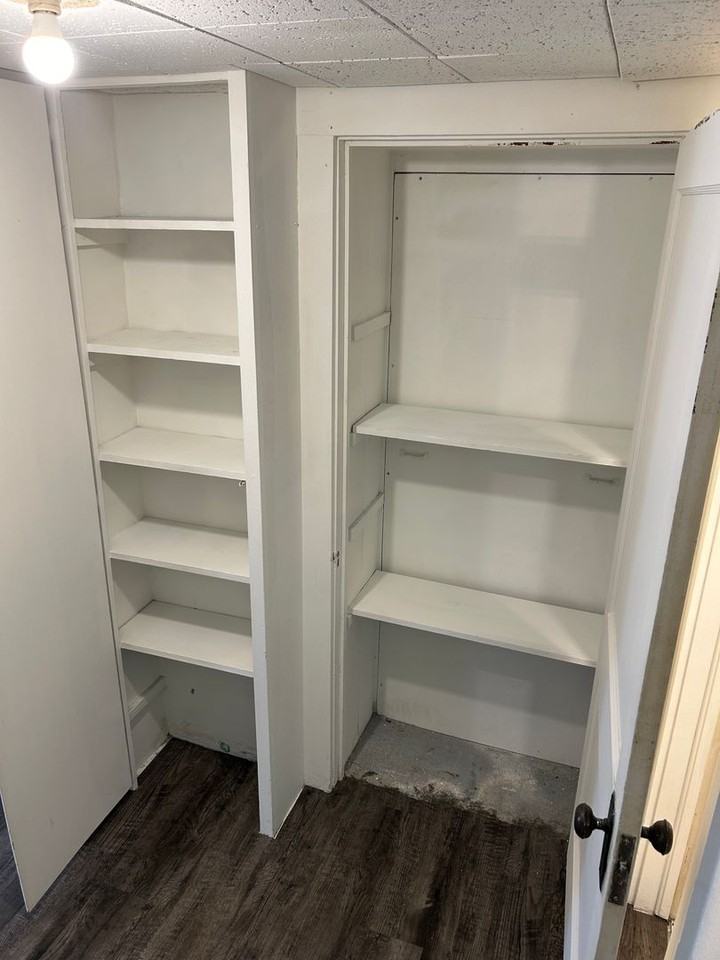 1925 E 5th St #1 - Photo 3 of 12