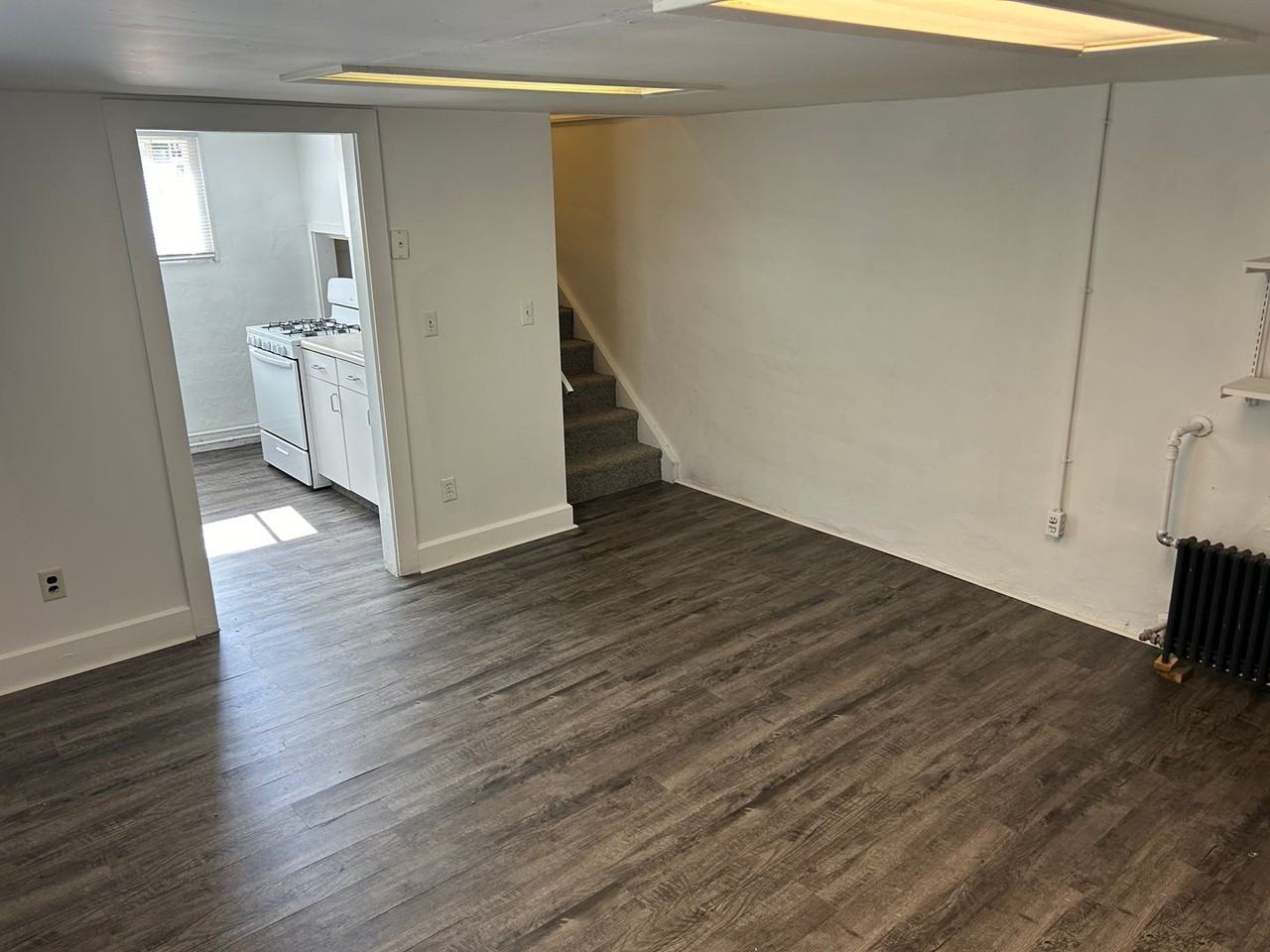 1925 E 5th St #1 - Photo 4 of 12