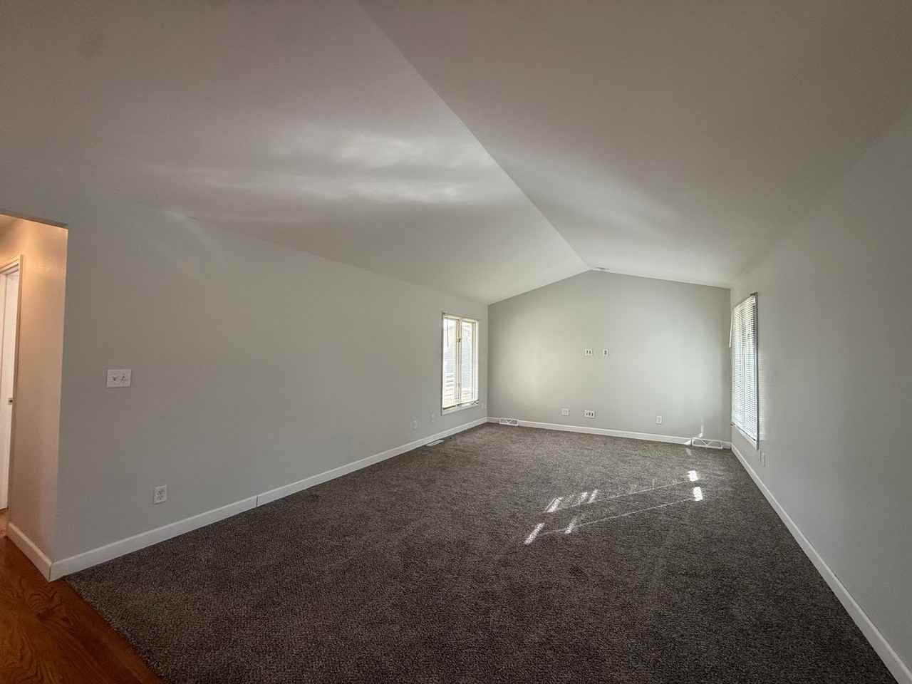 53 Penfro Dr - Photo 2 of 27