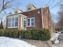 featured image of 7709 Taft St