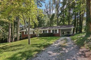 featured image of 325 Comet Dr