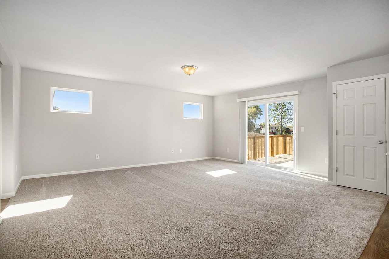 1314 Forest View Dr - Photo 5 of 20