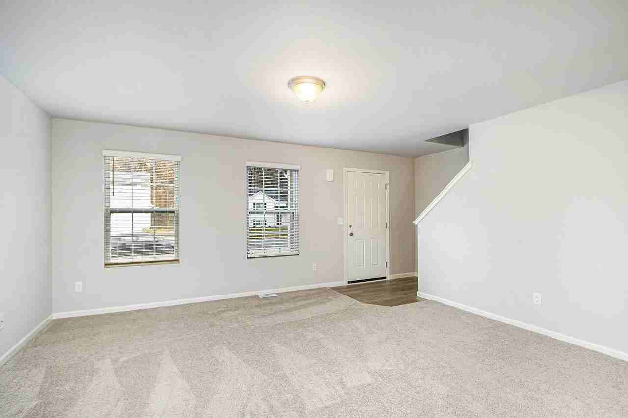 1623 1623 Roosevelt Court - Photo 5 of 22