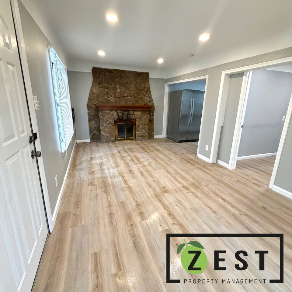 2175 Ridgemont Rd - Photo 2 of 17