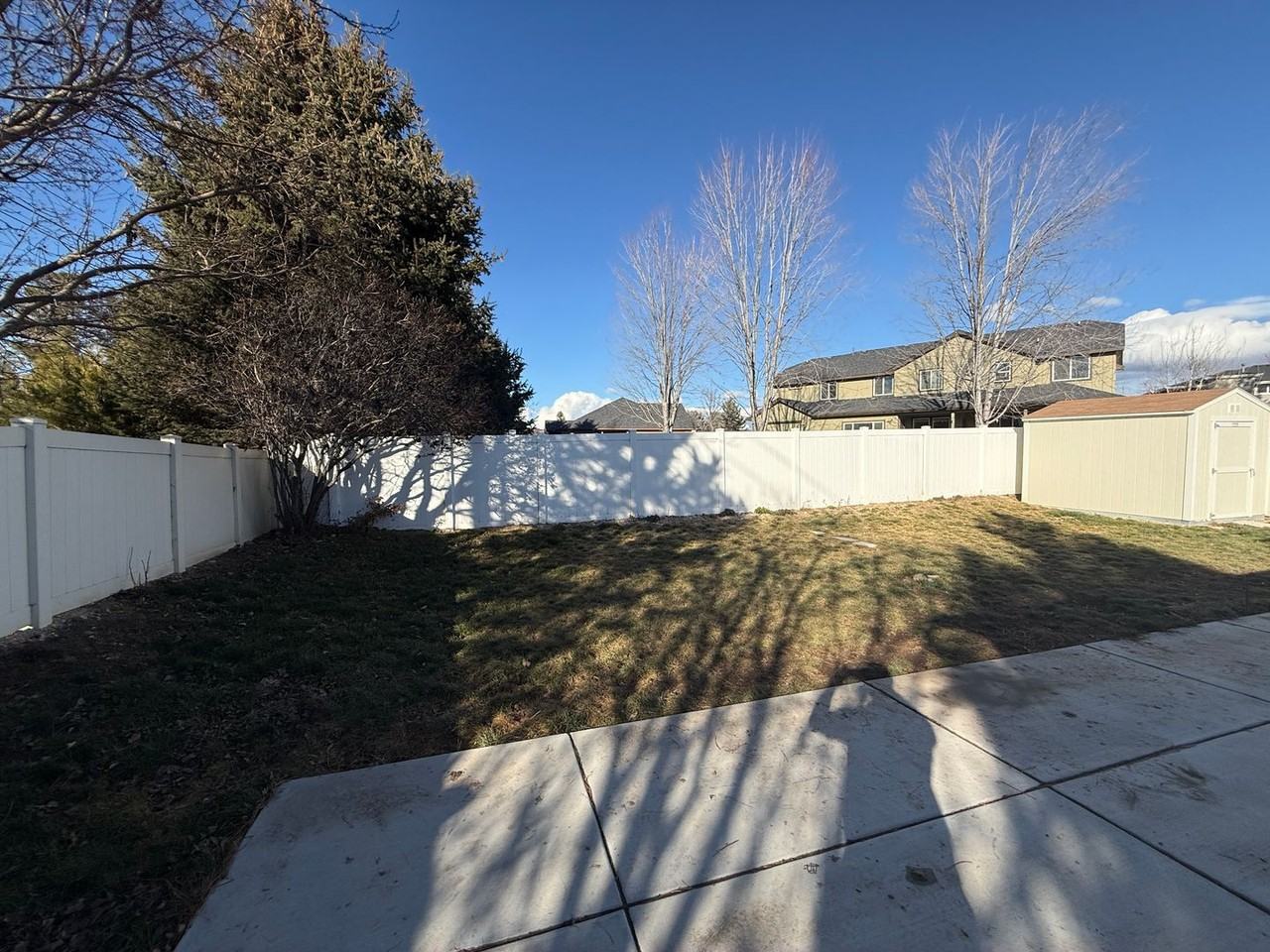 18238 Royal Way - Photo 4 of 10