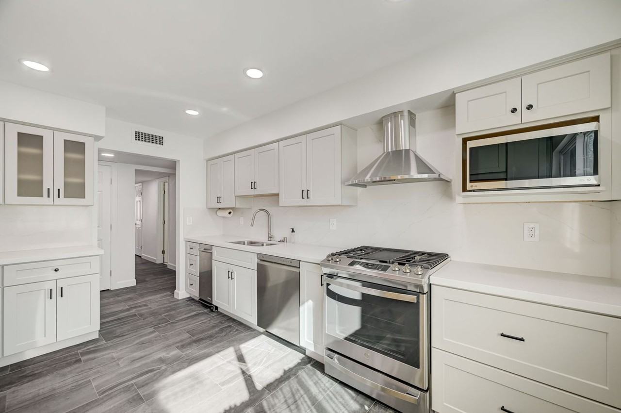 4832 El Escorial Dr - Photo 7 of 49